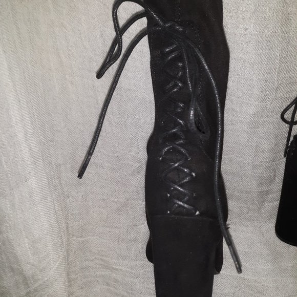 ((Listing#168)) Shoedazzle Knee Boot - Picture 7 of 16
